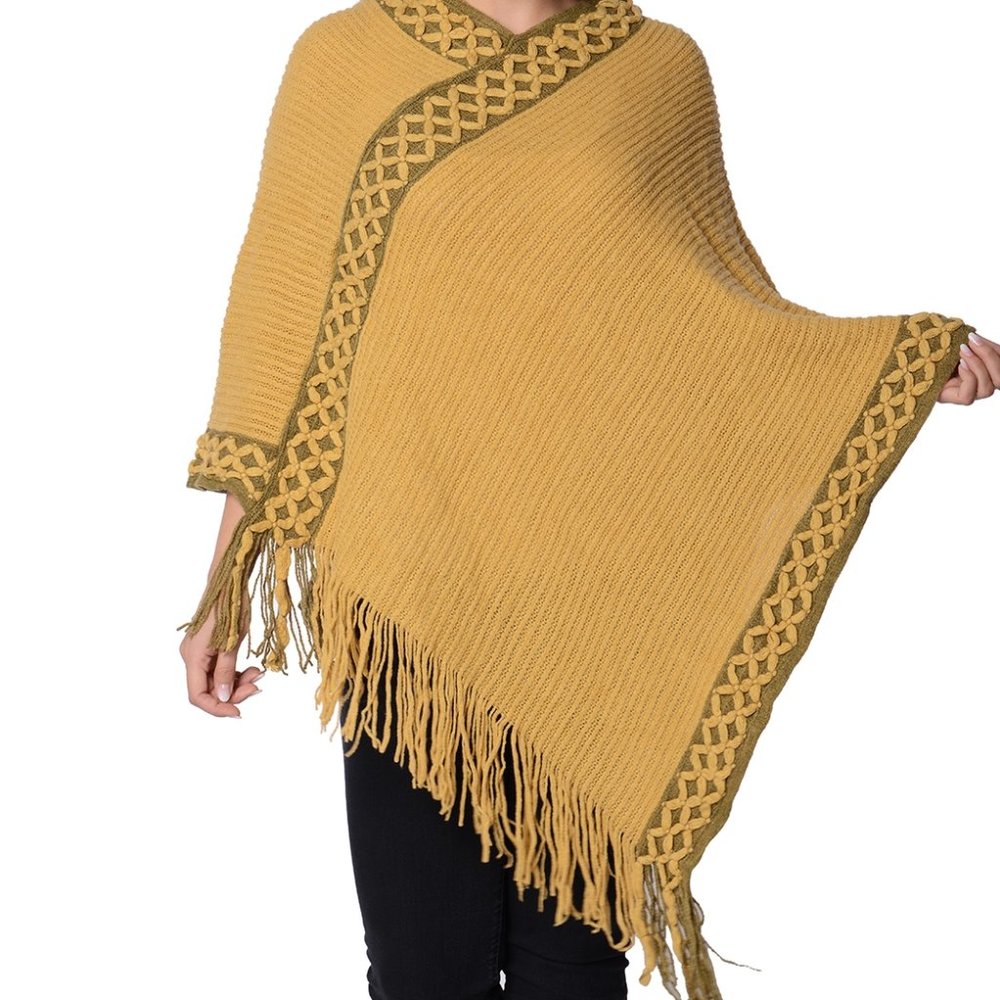 Mustard - V-neck Artistic Design Poncho szOS